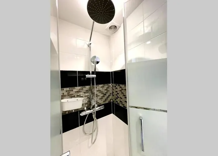 Apartament Exceptionnelle Maison De ✧cour Privee ✧metro Paryż