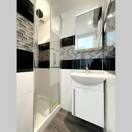 Exceptionnelle Maison De ✧cour Privee ✧metro * باريس